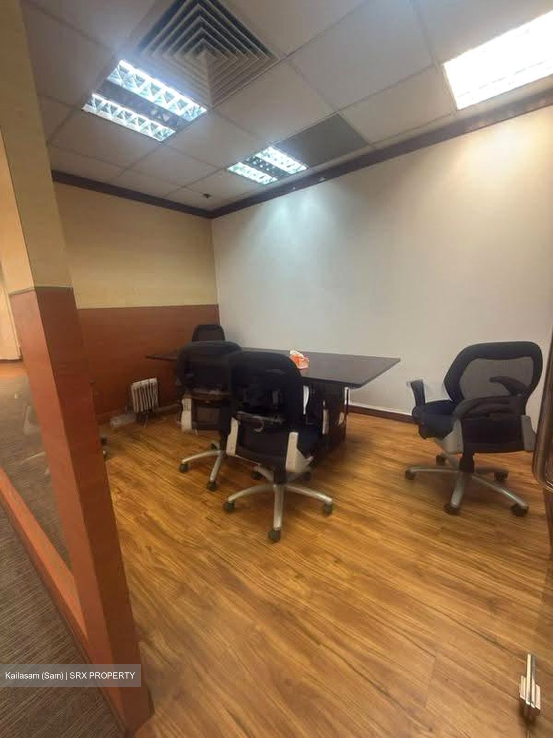 International Plaza (D2), Office #626384891